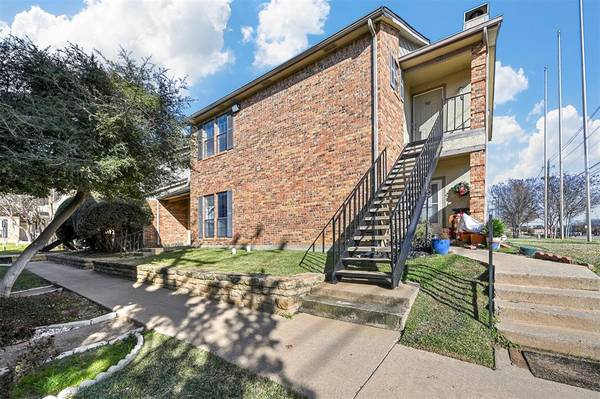 2835 Keller Springs Road #902, Carrollton, TX 75006