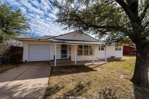 2025 Avenue Avenue N, Anson, TX 79501