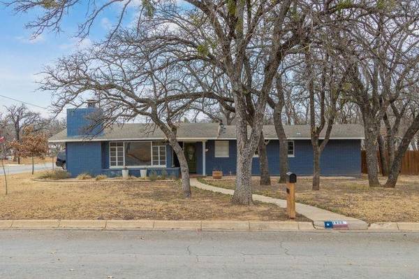 1900 12th Street, Brownwood, TX 76801