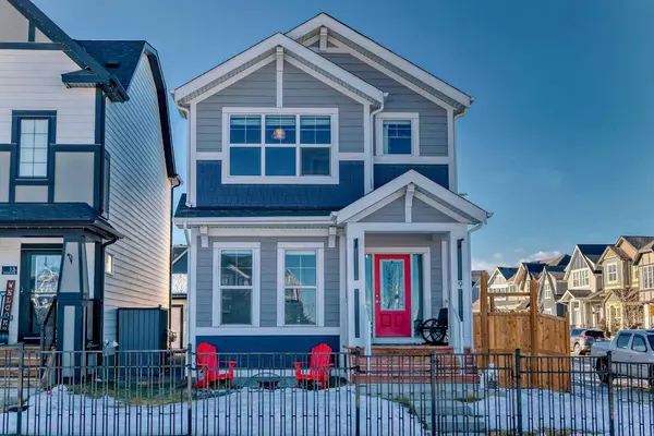 9 Magnolia Rise SE, Calgary, AB T3M 2W4