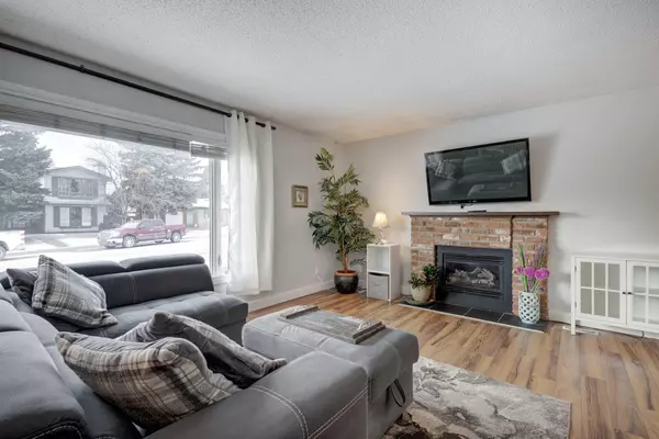 Calgary, AB T2X 1N2,268 Midland PL Southeast