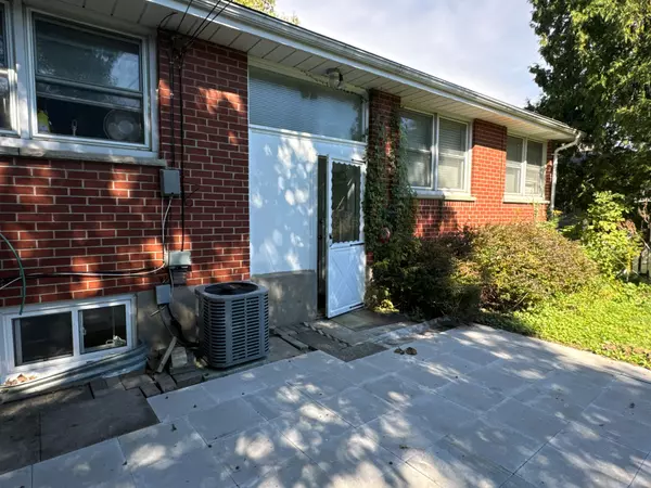 Oshawa, ON L1G 3K7,77 Churchill AVE #Bsmt