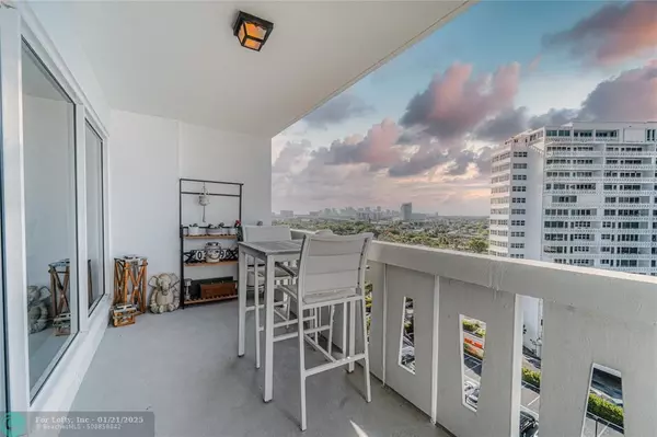 Fort Lauderdale, FL 33316,2100 S Ocean Dr  #11B