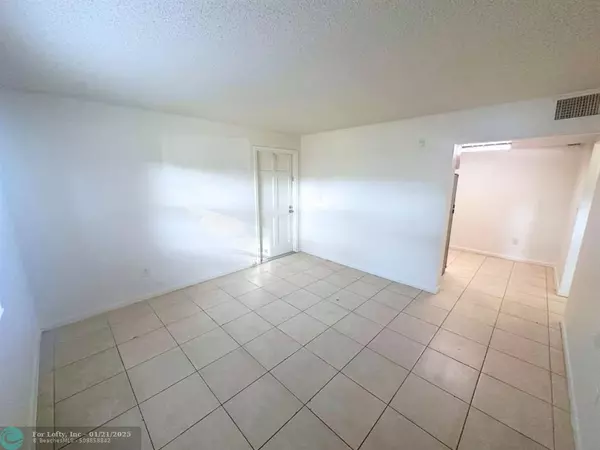 Lauderhill, FL 33313,2221 NW 58th Ter  #33