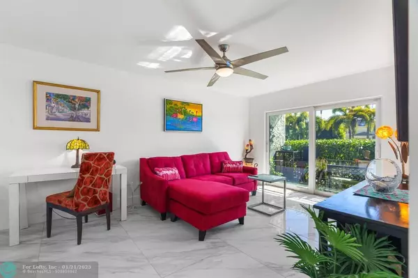 Wilton Manors, FL 33334,3004 NE 5th Ter  #104C