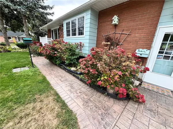 Goderich, ON N7A 1E3,154 BLAKE ST E