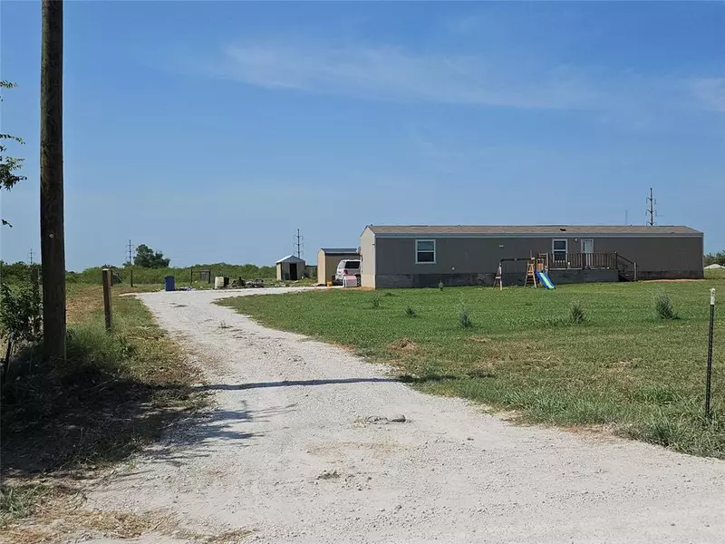 227 Hcr 2128, Whitney, TX 76692