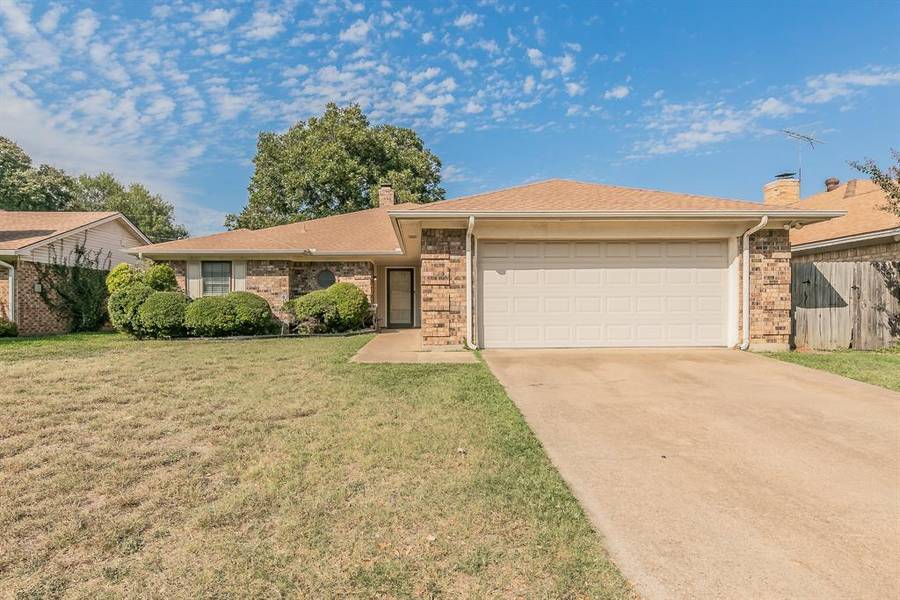 3616 Willowbrook Drive, Fort Worth, TX 76133