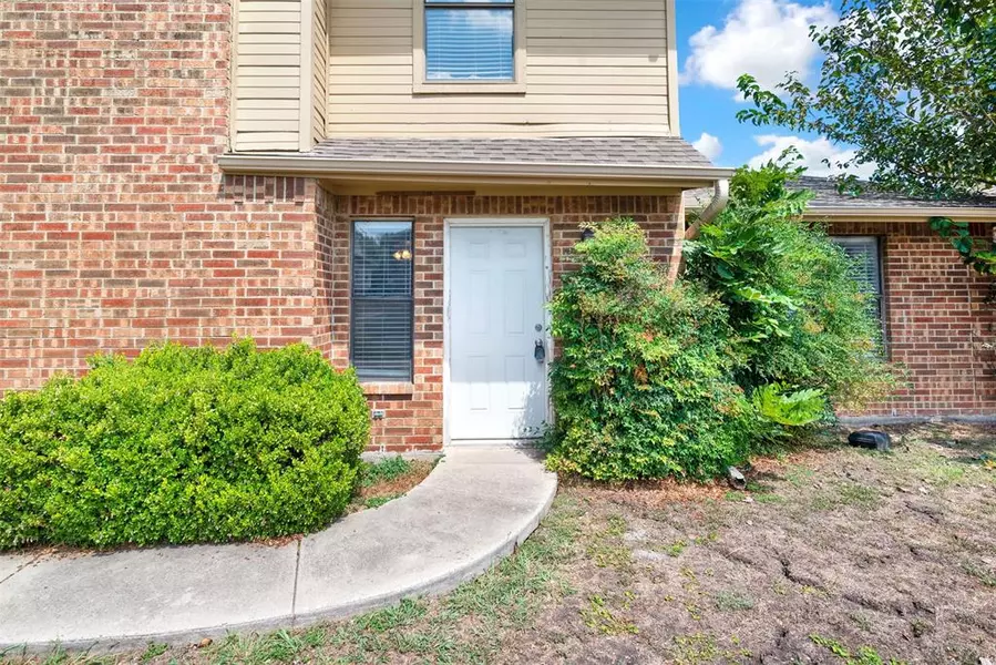 705 Wolftrap Drive, Denton, TX 76209