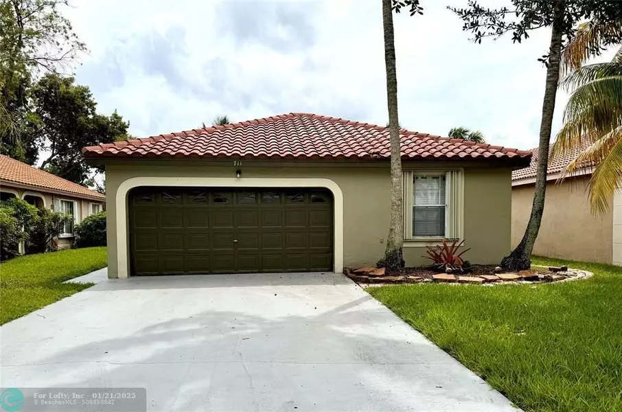 711 NW 182nd Way, Pembroke Pines, FL 33029