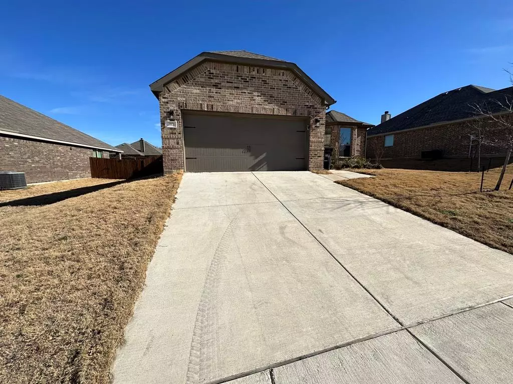 Cleburne, TX 76033,707 Dripping Springs Lane