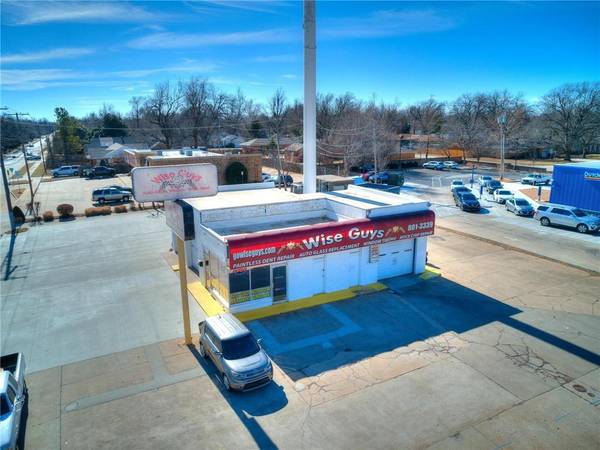 1200 W Main Street, Norman, OK 73069