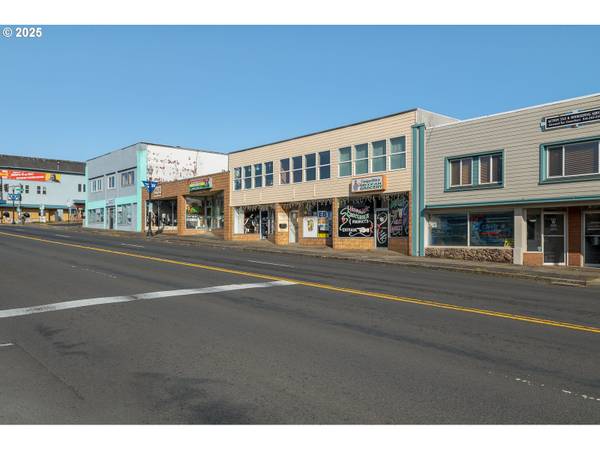 316 SW Coast Hwy, Newport, OR 97365