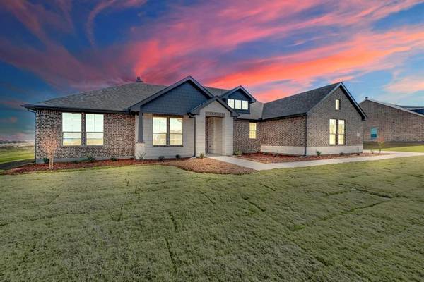 330 Big Bend Trail, Valley View, TX 76272