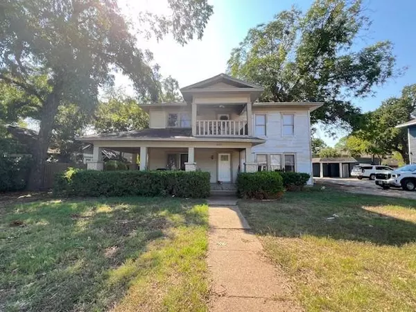 625 W Hickory Street, Denton, TX 76201