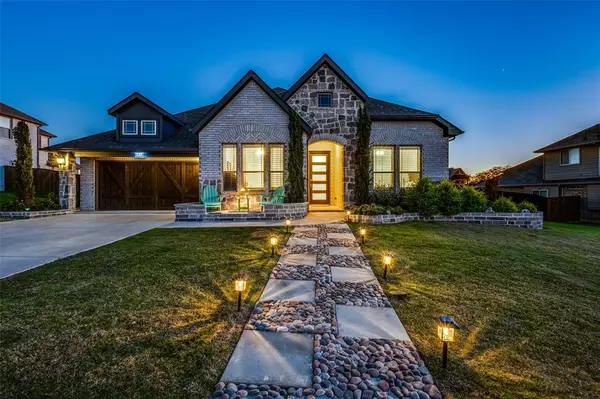 11201 Tanager Lane, Cross Roads, TX 76227