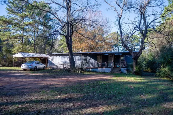 330 An County Road 348, Palestine, TX 75803