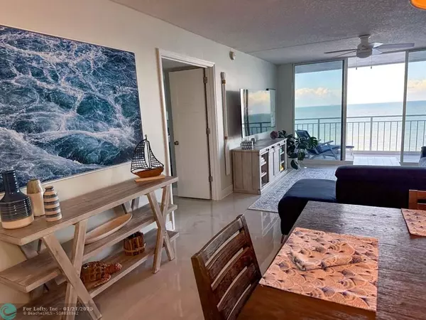 Jensen Beach, FL 34957,9600 S Ocean Dr  #908