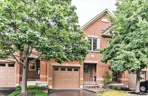 Oakville, ON L6M 4M6,1489 Heritage WAY #4