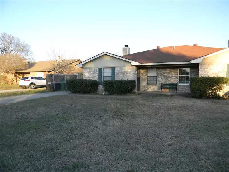 6604 CENTRAL Avenue, North Richland Hills, TX 76182