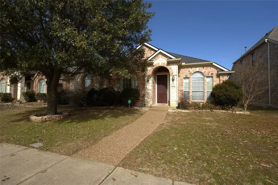 9308 Stonewood Drive, Mckinney, TX 75072