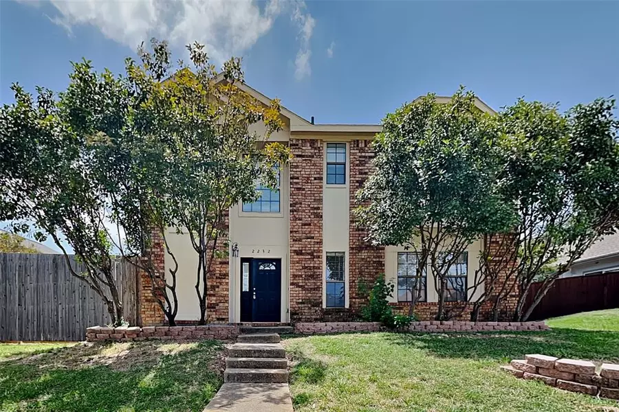 2232 Arbor Creek Drive, Carrollton, TX 75010