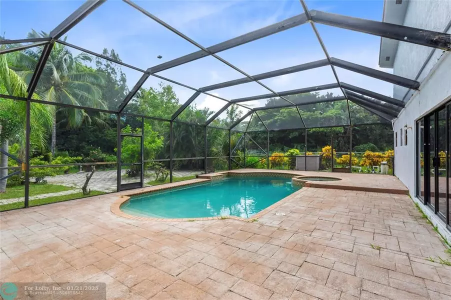 420 Hoadley Rd, Boynton Beach, FL 33426