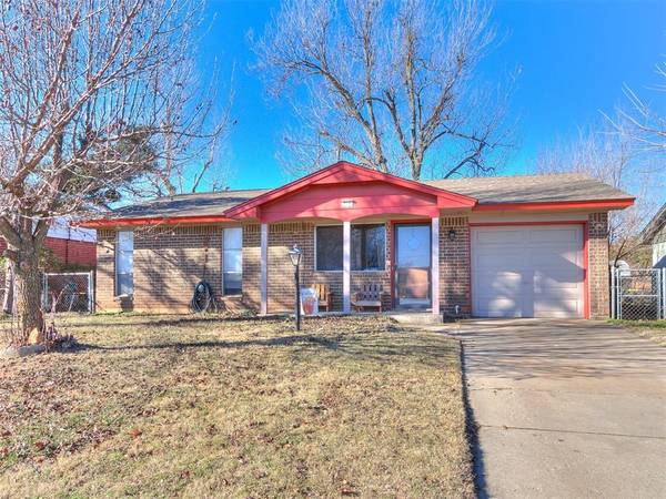 519 S Brookview Lane, Mustang, OK 73064