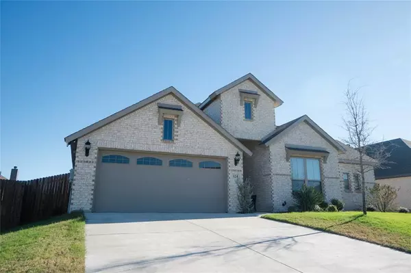 124 Trail Drive, Waxahachie, TX 75165