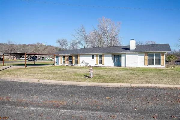 2813 Park Drive,  Mineral Wells,  TX 76067