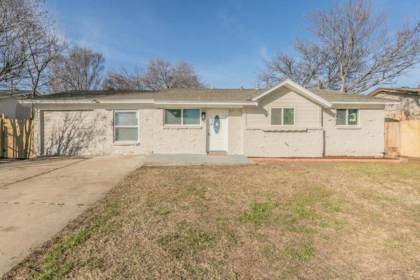 4413 Gary Drive, Haltom City, TX 76117