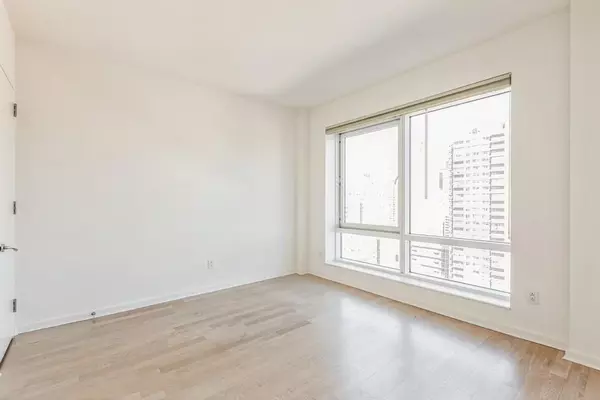 New York, NY 10010,340 East 23rd ST #PH1D