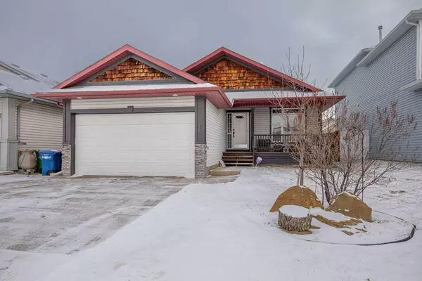 76 Willowbrook DR NW, Airdrie, AB T4B 2J4