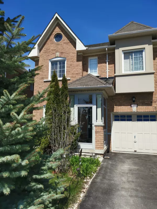 248 Old Colony RD, Richmond Hill, ON L4E 5B9