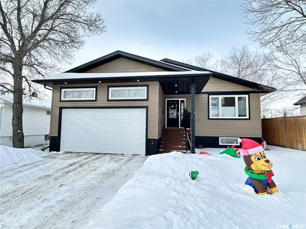 43 9th STREET, Weyburn, SK S4H 1E6