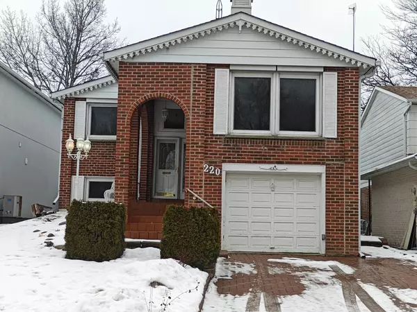 220 Thoms CRES #Upper, Newmarket, ON L3Y 1E1