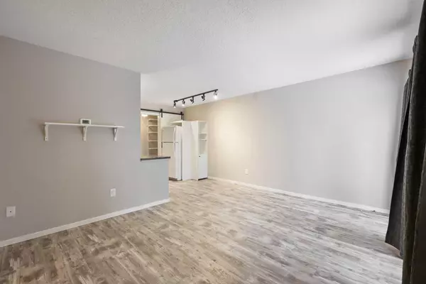 Calgary, AB T3E 3P4,3513 43 ST SW