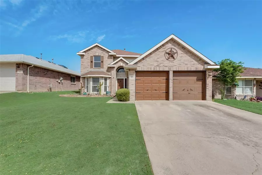 908 Rustic Drive, Fort Worth, TX 76179