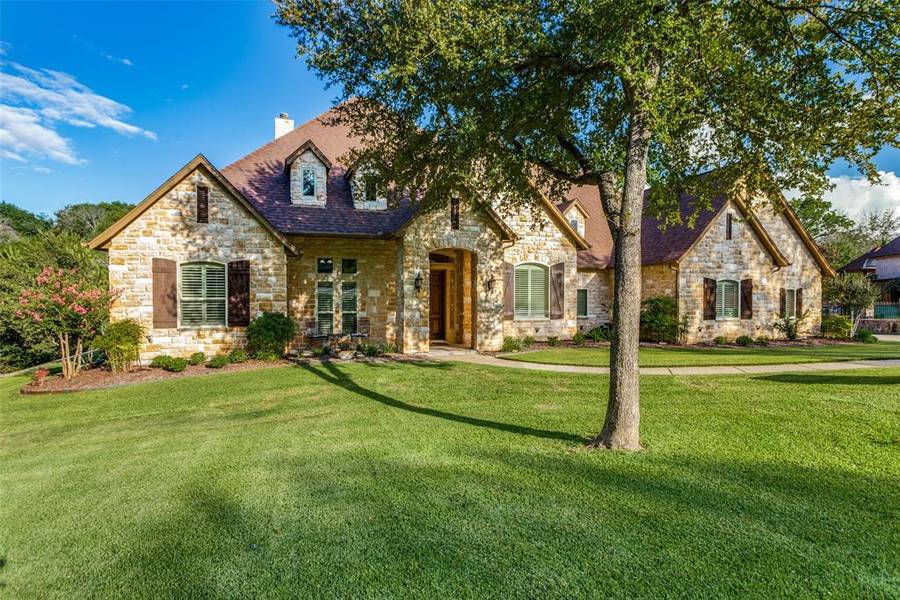 143 Silver Valley Lane, Fort Worth, TX 76108