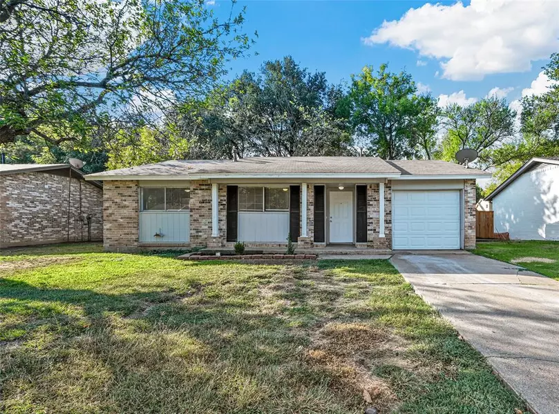 1302 Janann Avenue, Arlington, TX 76014