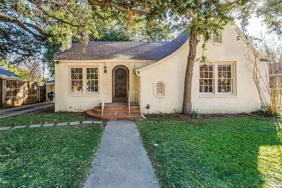 3317 Cockrell Avenue, Fort Worth, TX 76109