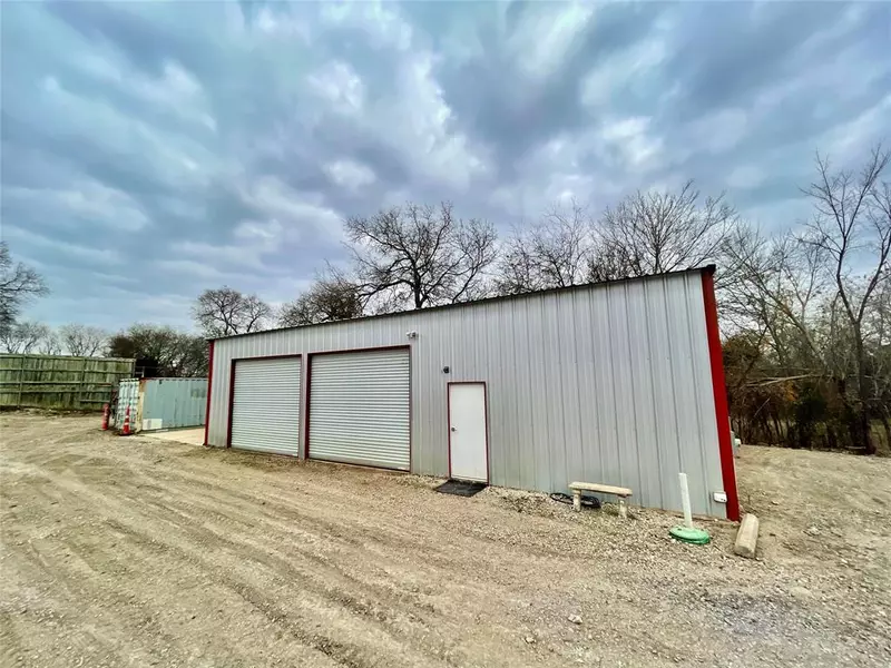 5443 Farm Market 121, Van Alstyne, TX 75495