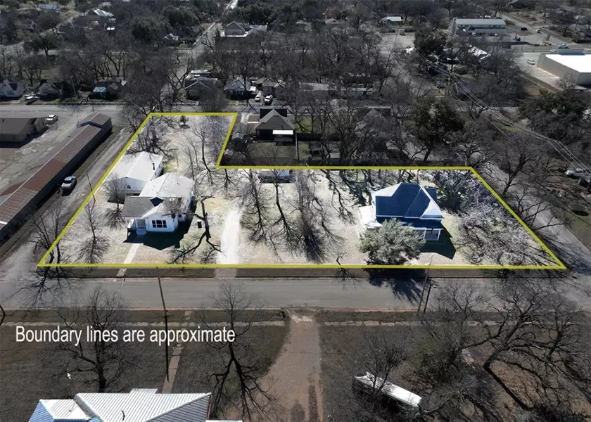 402 W Ross Street, Hamilton, TX 76531