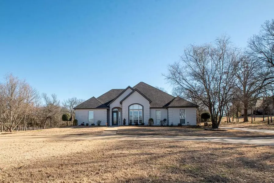 4030 Sunset View, Paris, TX 75462