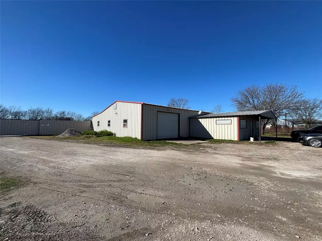 Kemp, TX 75143,9800 E Highway 175