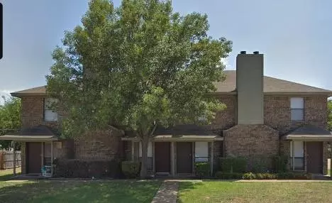 5825 SHADYDELL Drive, Fort Worth, TX 76135