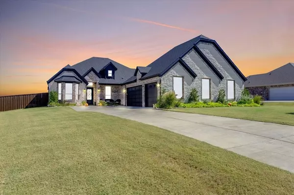 208 Chisolm Trail,  Pottsboro,  TX 75076