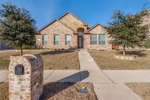 3017 Burgundy Lane, Midlothian, TX 76065