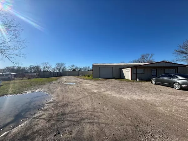 Kemp, TX 75143,9800 E Highway 175