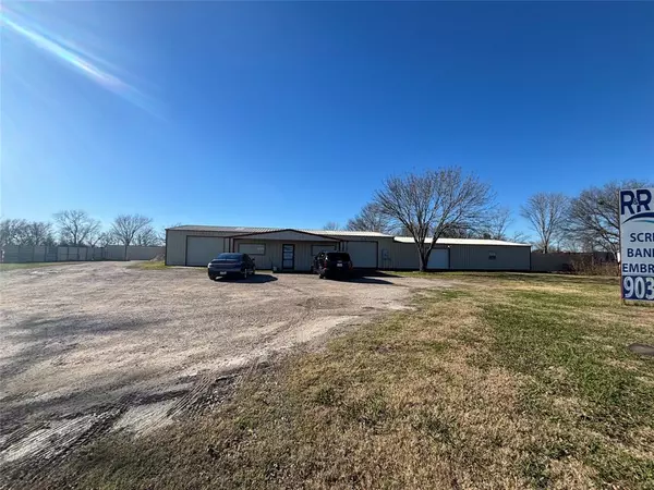 Kemp, TX 75143,9800 E Highway 175